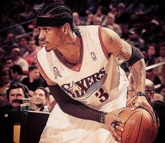 TA：皇马寻求引进后卫和中场；他们愿听取对罗德里戈的报价（TA：皇马计划引进后卫与中场，愿倾听关于罗德里戈的报价）