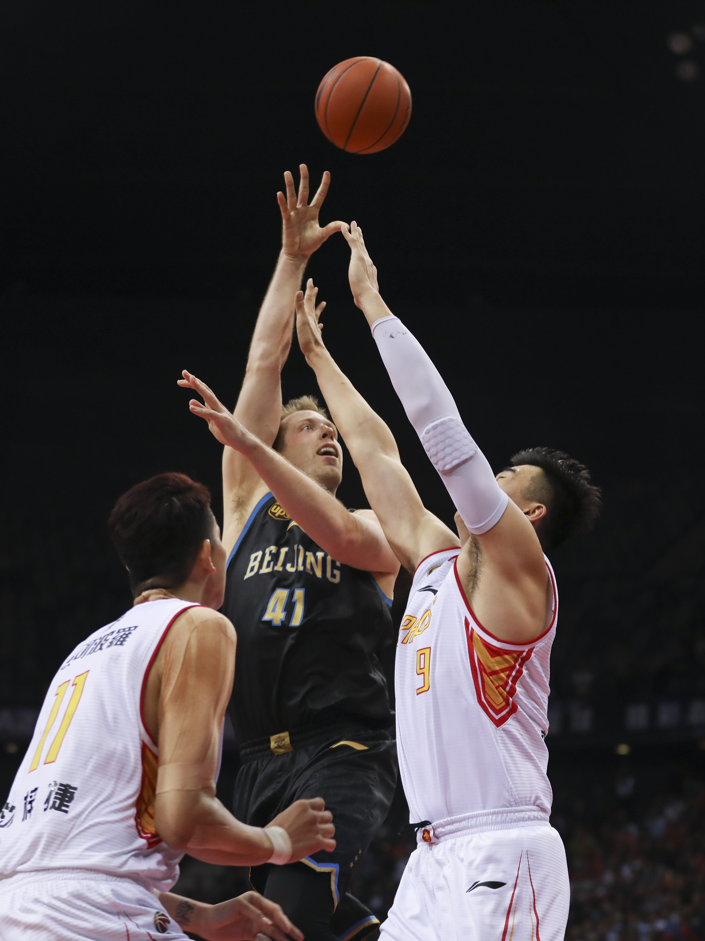 中国马术选手奥运资格赛晋级（中国马术骑手在奥运资格赛中晋级）