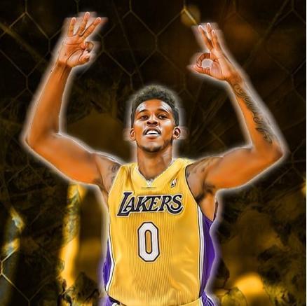 孔帕尼：我们已经给迪亚斯放假了，这样他能在精神上完全恢复（孔帕尼：迪亚斯已获假期，以便彻底恢复精神）