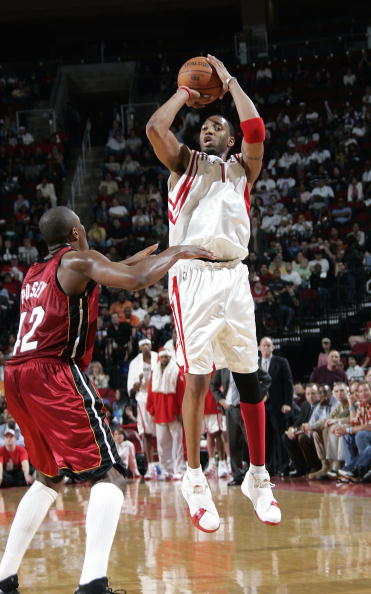 意甲第14轮观赛指南：佛罗伦萨力求首胜，比萨帕尔马保级对决（意甲第14轮看点：佛罗伦萨冲首胜，比萨与帕尔马上演保级生死战）