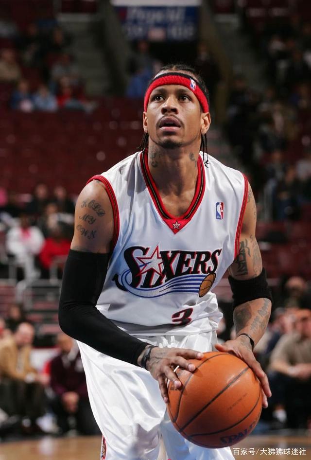 卢指导：哈登和伦纳德正全力投入扭转颓势，前者知道如何打球（卢指导：哈登与伦纳德全力以赴扭转颓势，哈登很清楚该怎么打）