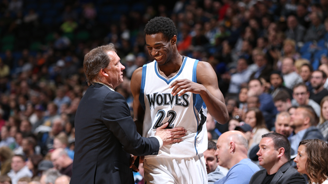 球队抓住每一个反击机会（球队不放过任何反击良机）